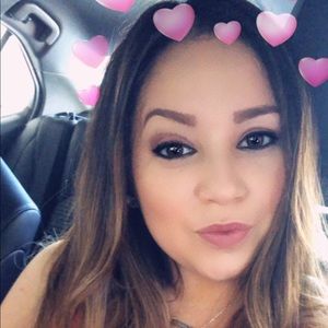 Meet your Posher, Cristina